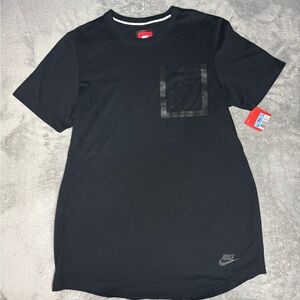 Mens Nike Black Tee with Front Pocket